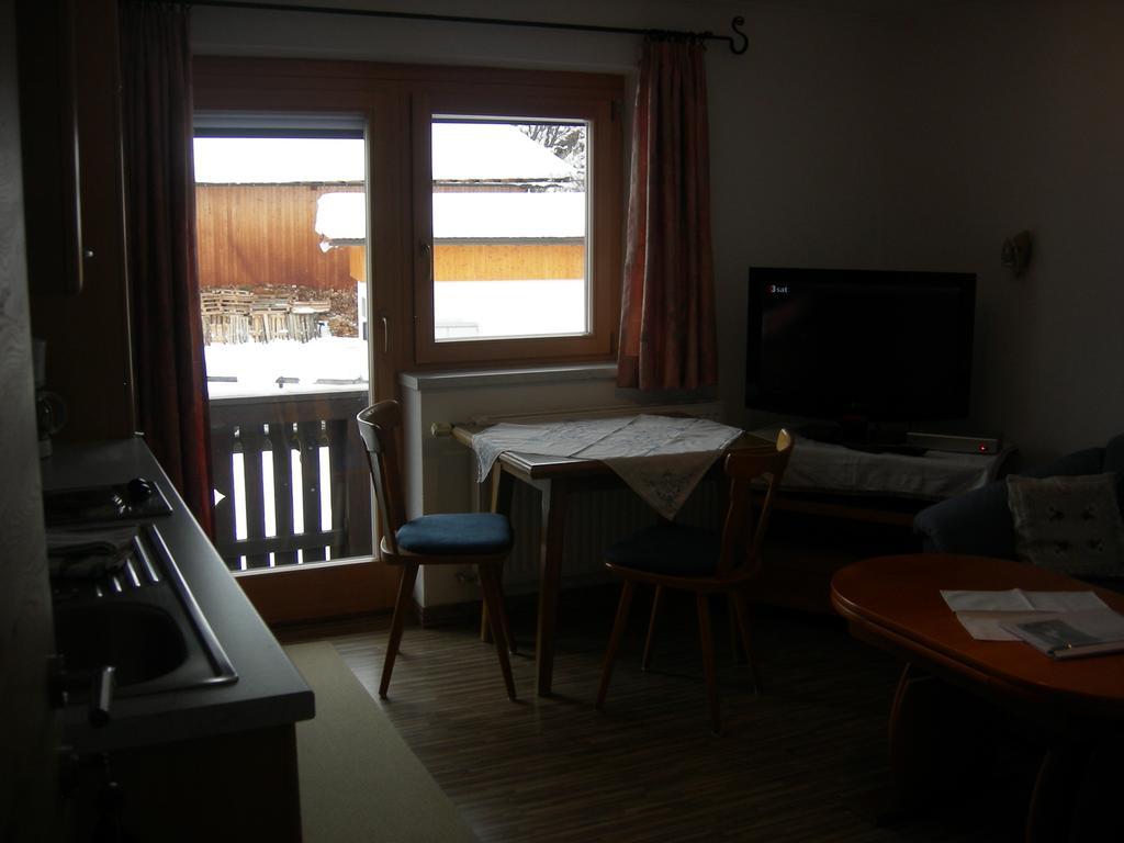 Haus Mooshof Apartment แลร์มอส ห้อง รูปภาพ